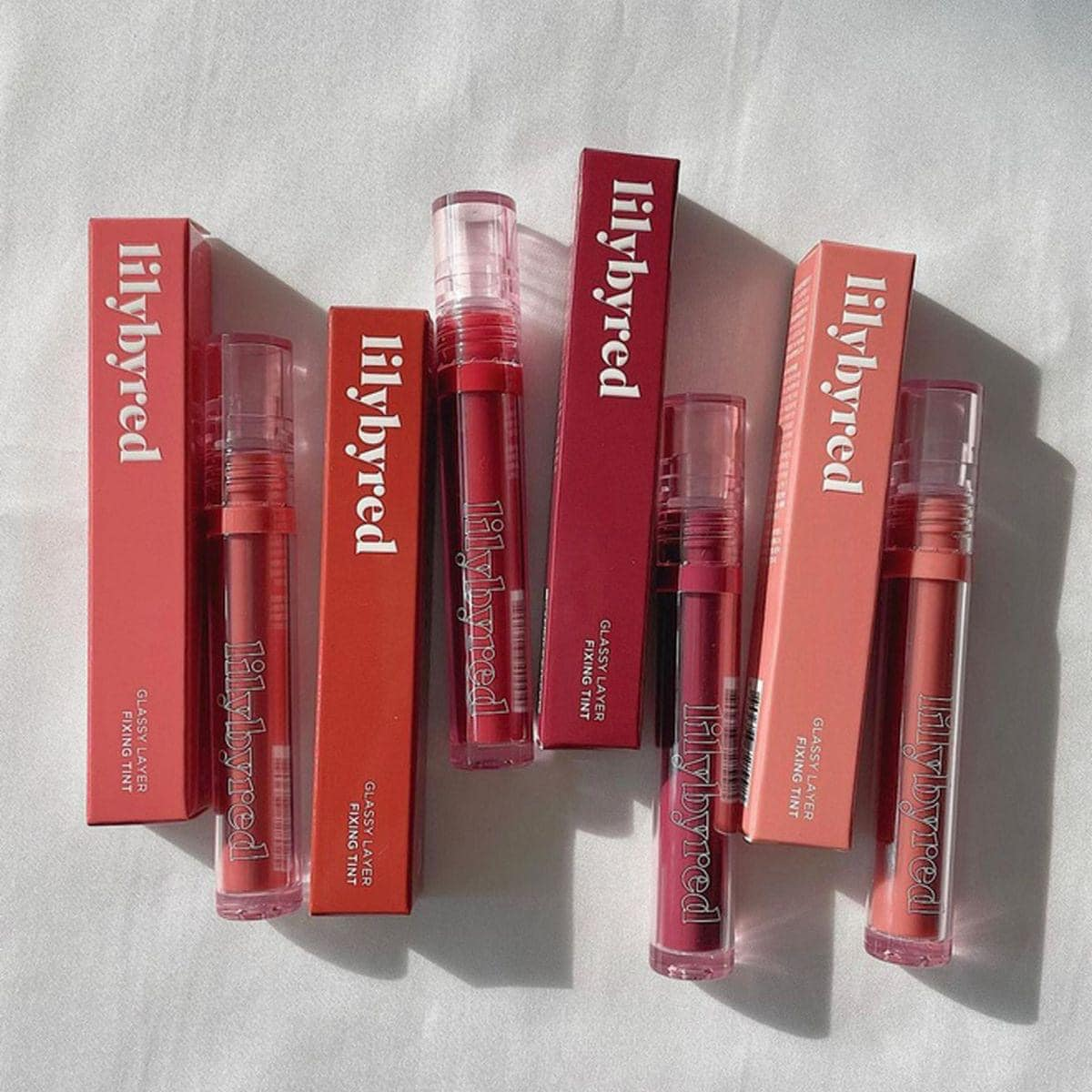 lilybyred - Glassy Layer Fixing Tint - Korean Cosmetic - glass-like finish on lips - Lipstick - Korean Lips tint Gloss - Hyaluronic Lipgloss Makeup Glossy Color